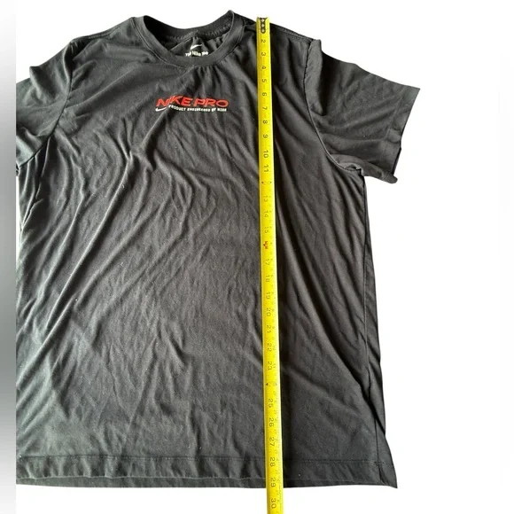 Nike Pro Training Tshirt, Men’s XL Dri-fit - Picture 4 of 5